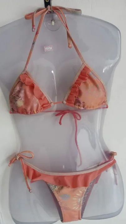 Biquíni Floral com Top Tomara que Caia e Calcinha de Amarrar - Foto 3