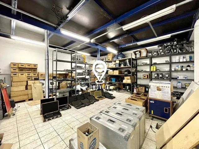 EXCELENTE GALPÃO COM 750 m2 - Foto 5