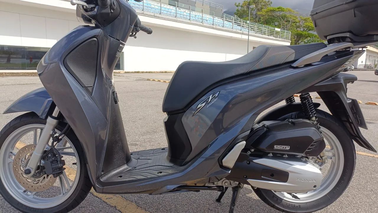 SH 150 - 2019 - 11.494km. 2 Pneus 0km Michelin - Foto 6