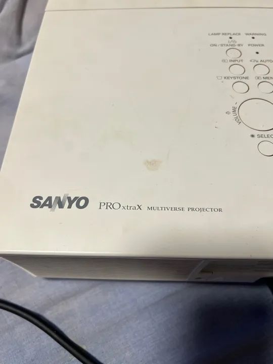 Projetor sanyo Pro Xtrax Multiverse PLC-XU101 - Foto 3