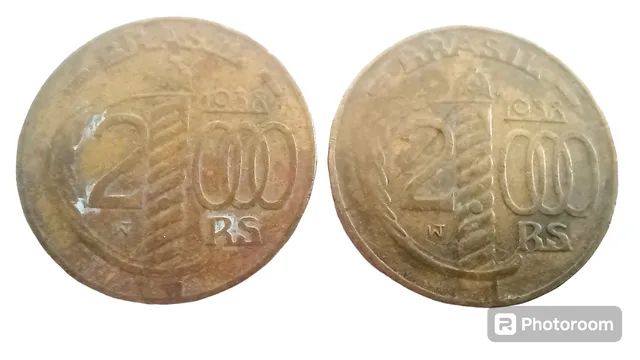Duas moedas de 2000 mil réis bronze 1938 Duque de caxias.