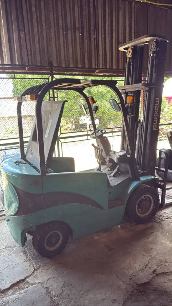 Empilhadeira contrabalançada Maximal