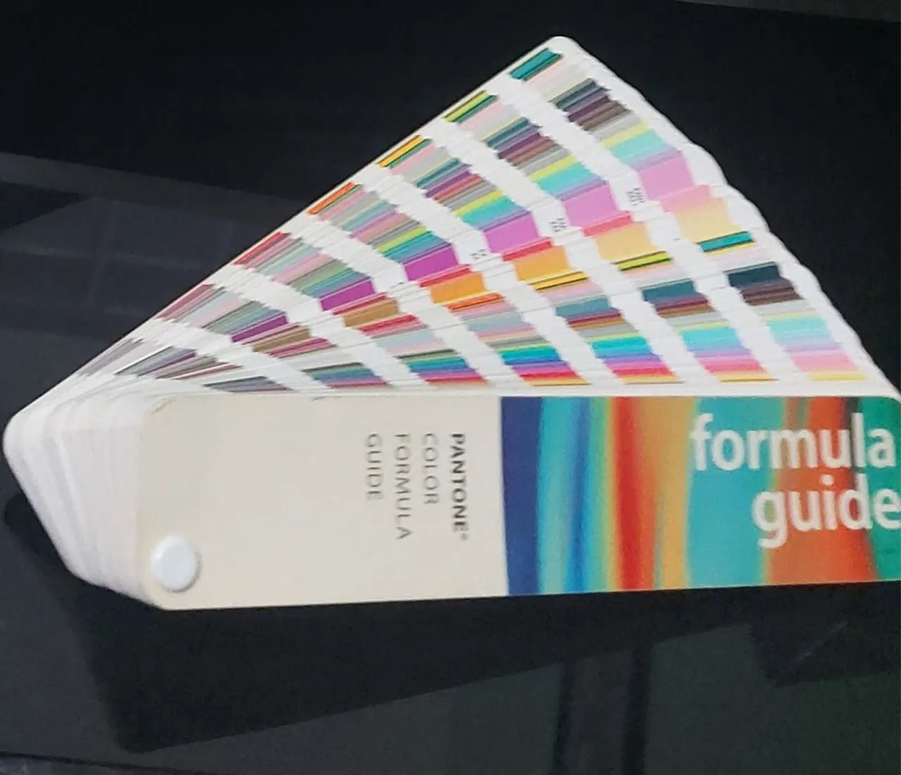 Guia de Cores Pantone Formula Guide - Foto 2
