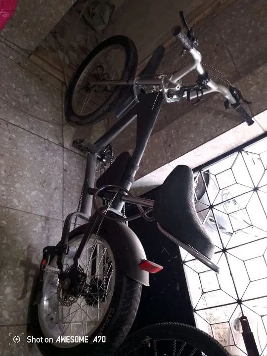 Bicicleta chopper estilo americano