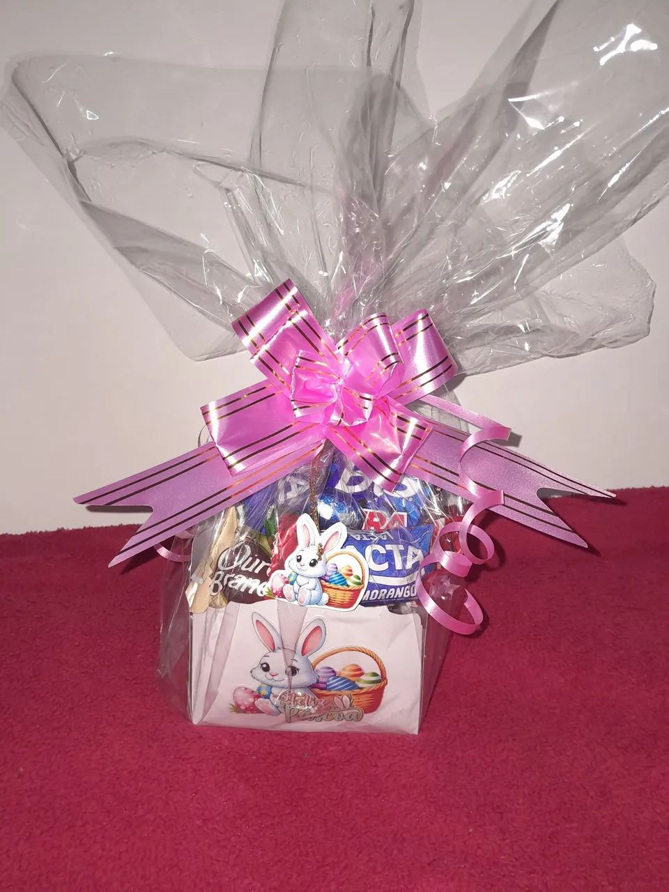 Caixa envelope com Chocolates pascoa