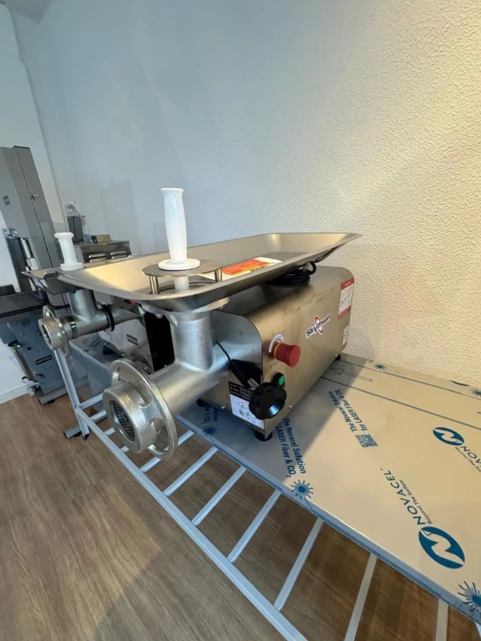 Moedor de carnes inox boca 22 novo com garantia 