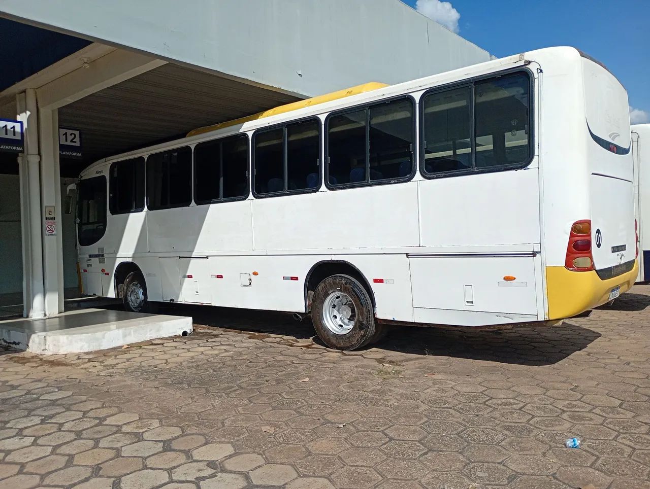  onibus pra alugar e frete  - Foto 3