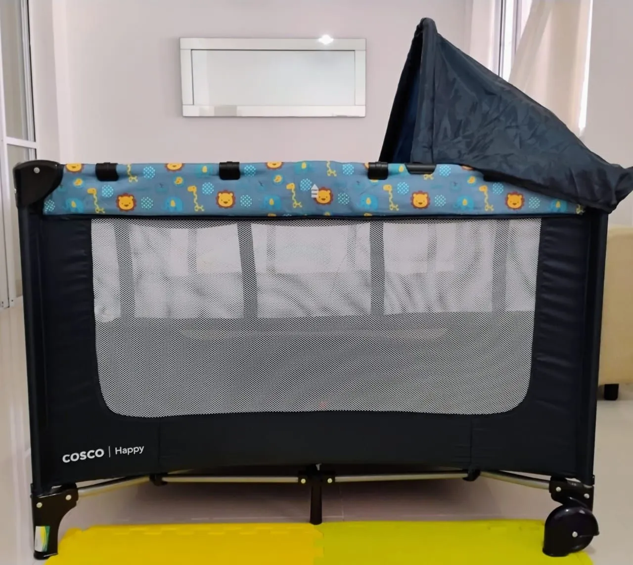 Berço Portátil para Bebê com Mosquiteiro marca cosco- Azul