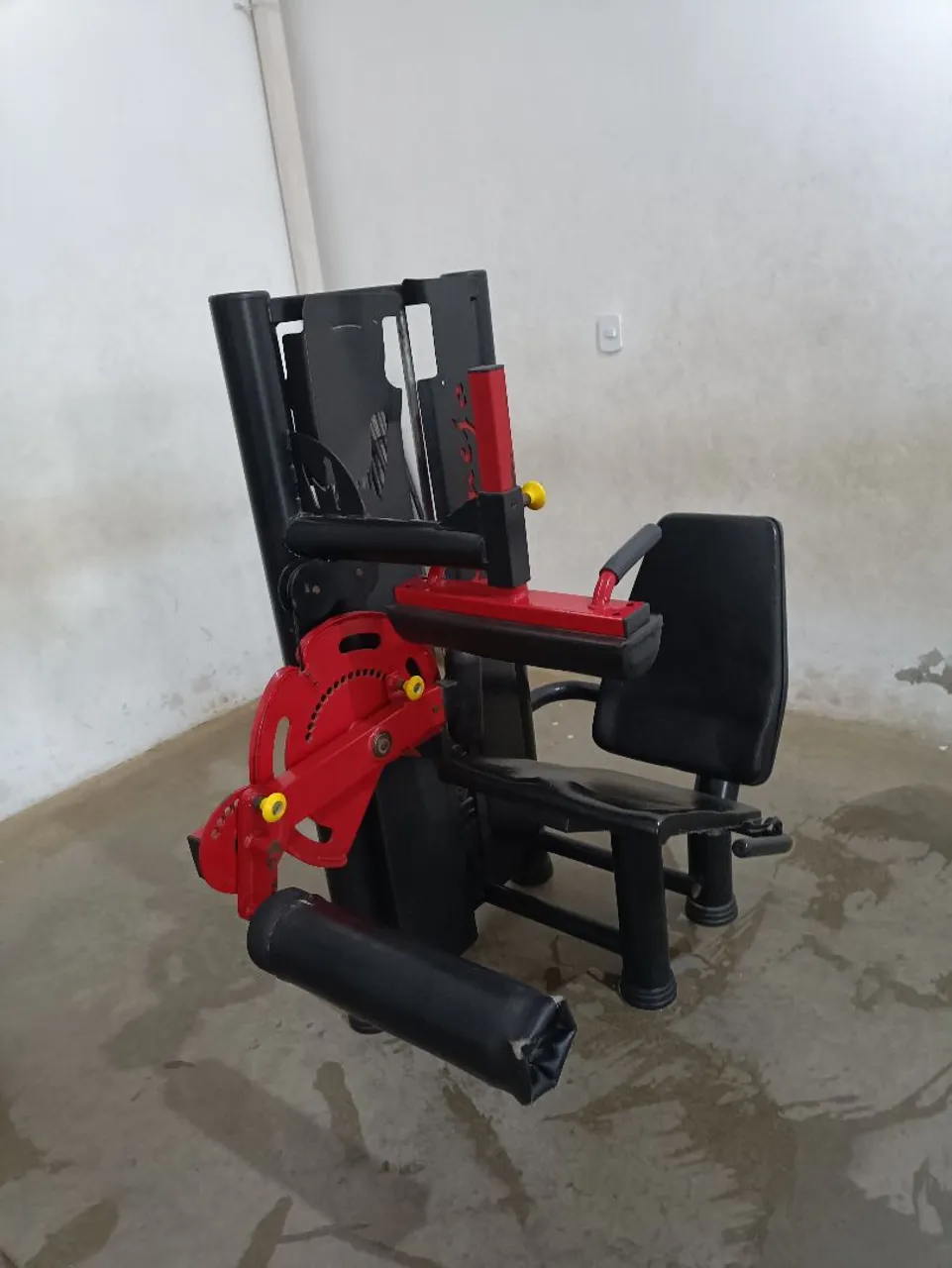 Academia completa usada