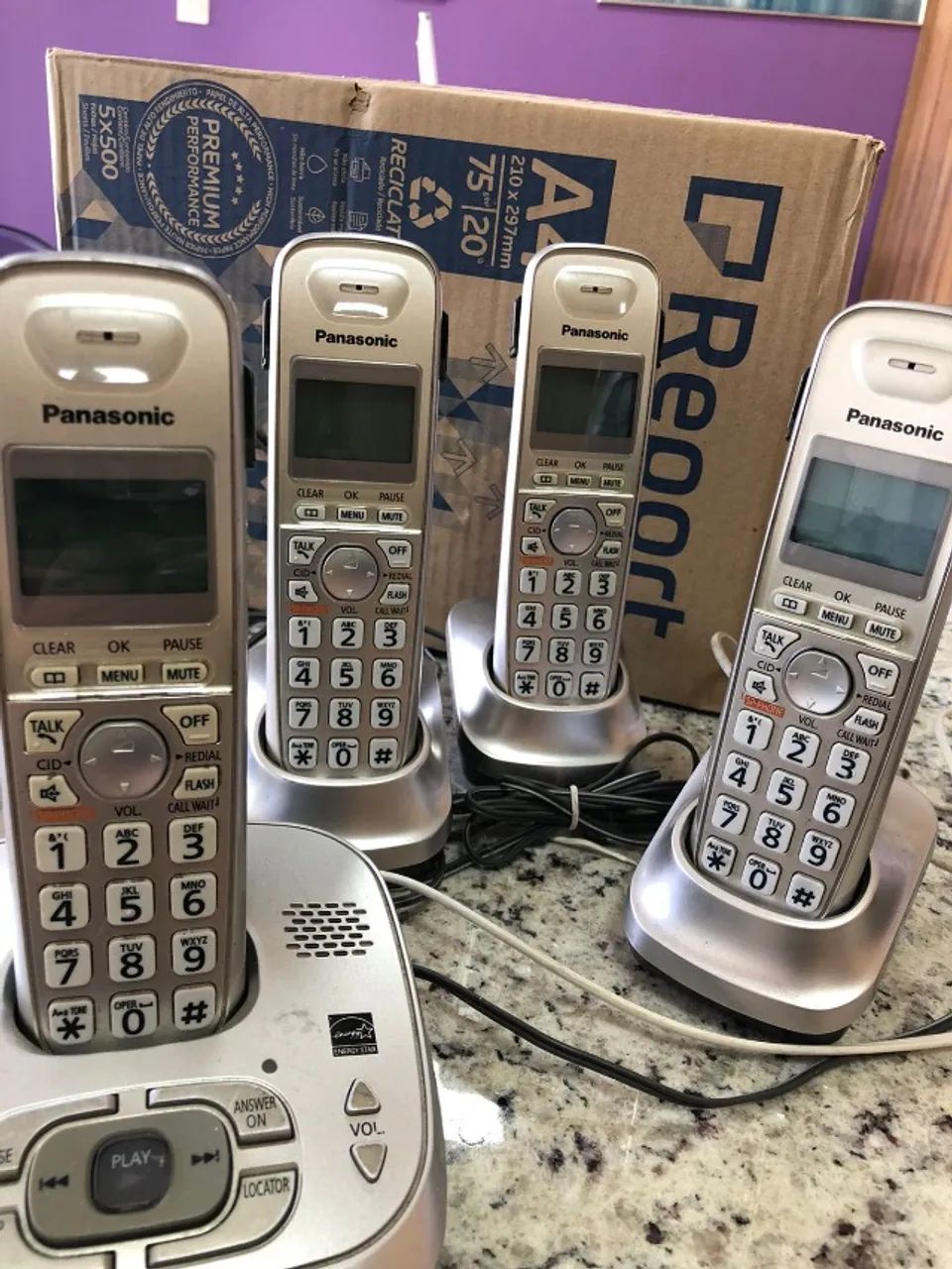 Telefone sem fio Panasonic com 3 ramais - Foto 3