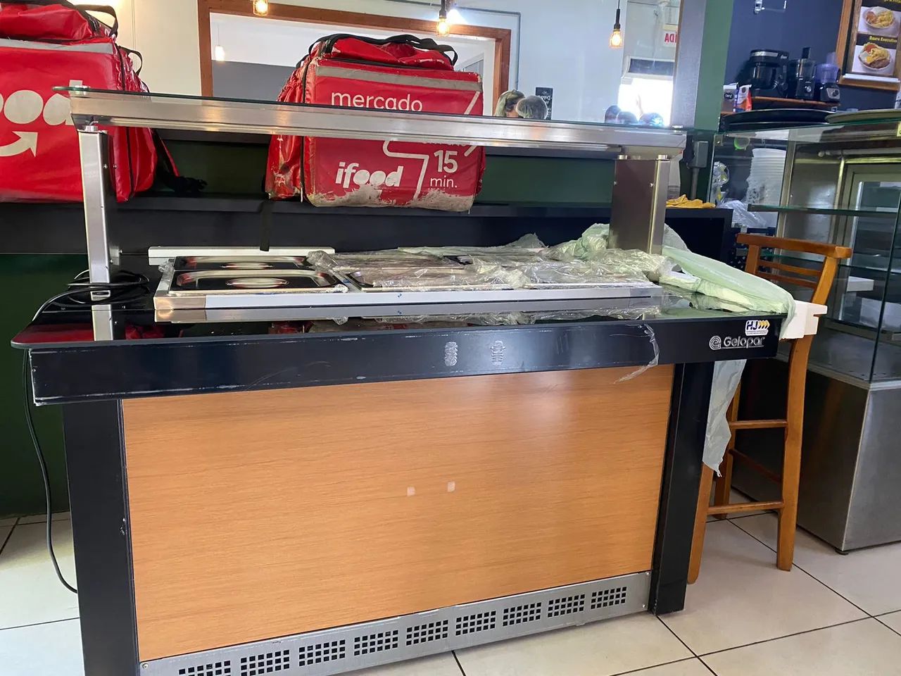 NZ. Buffet REFRIGERADO 6 cubas GELOPAR 