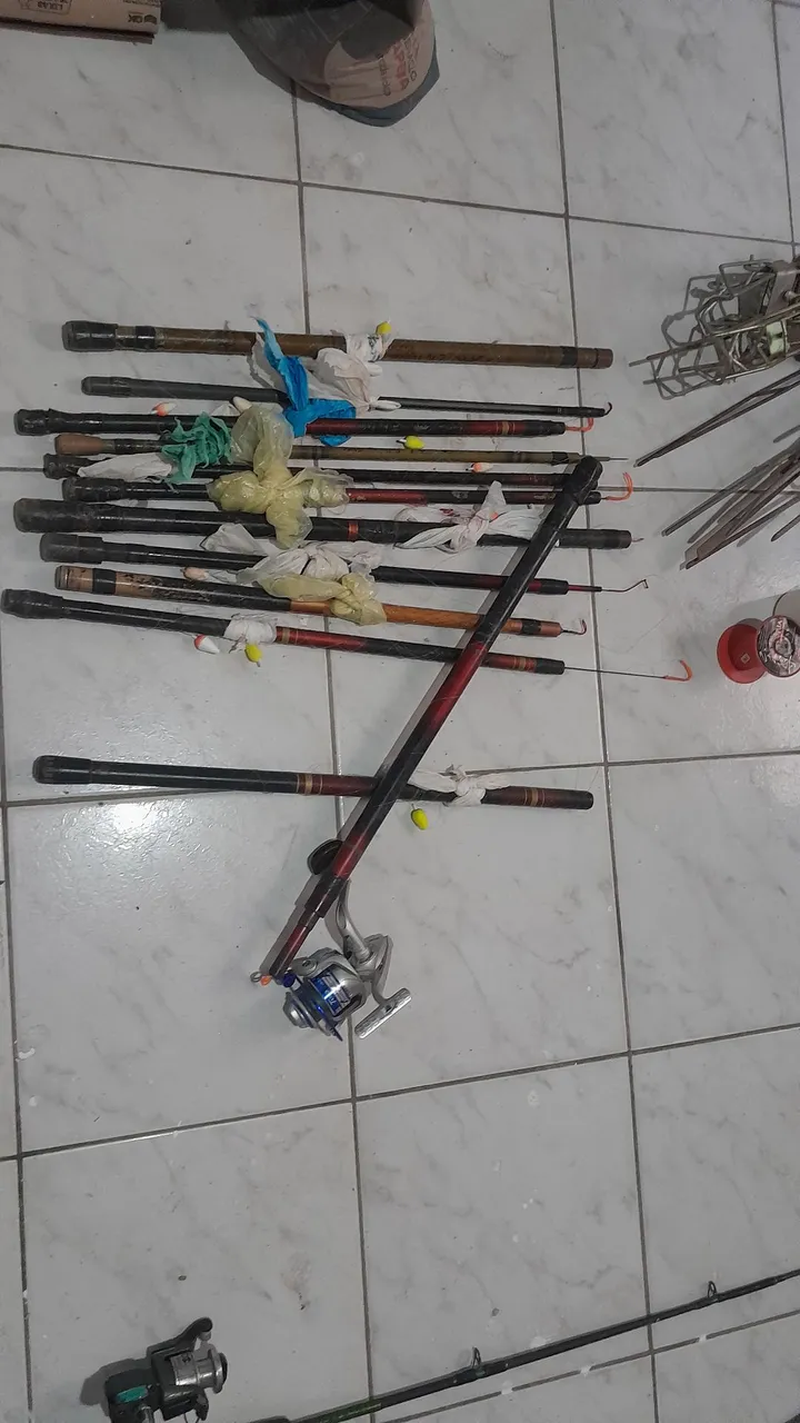 Varas e Acessórios de Pesca - Diversos Modelos