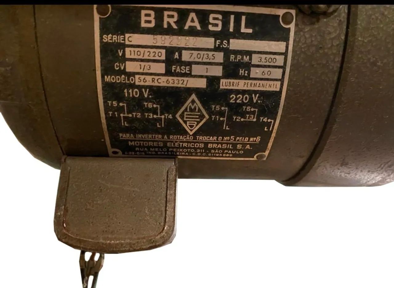 Máquina Overloque industrial Yamato  - Foto 3
