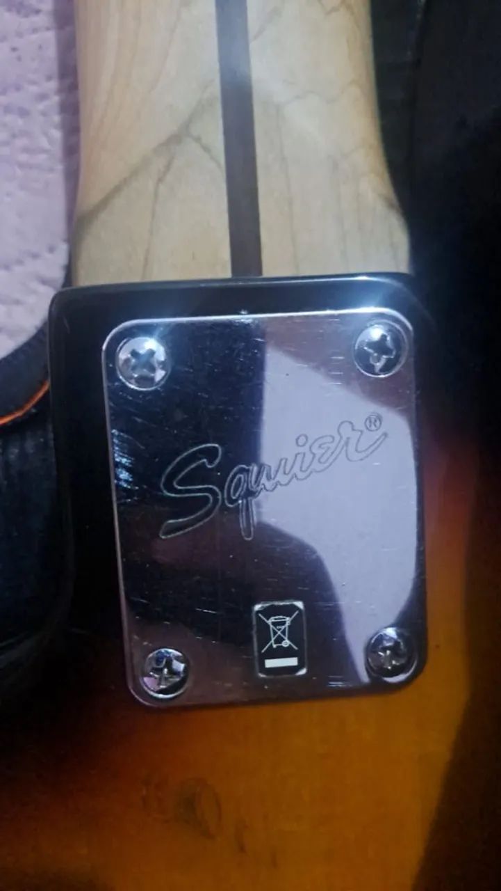 Baixo Squier Fender - Foto 4