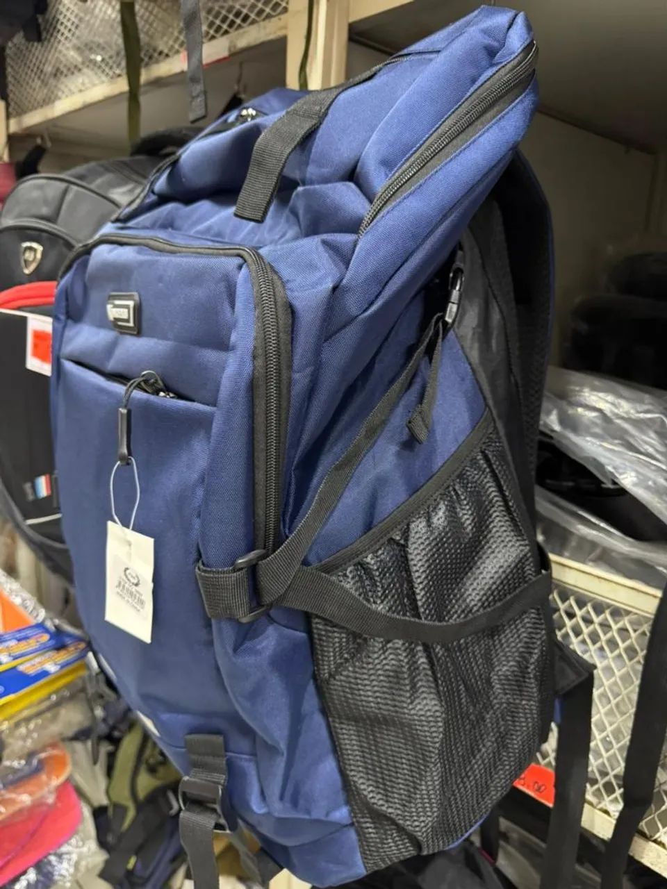 Mochila grande estilo camping com espaço para notebook 