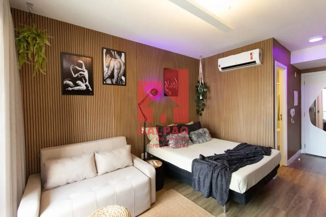 Studio à Venda em Moema, 27m², 1 dormitório, mobiliado, sem vaga