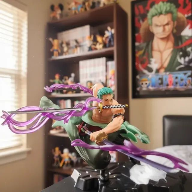 Action Figure Roronoa Zoro 11cm One Piece | Pvc + Base