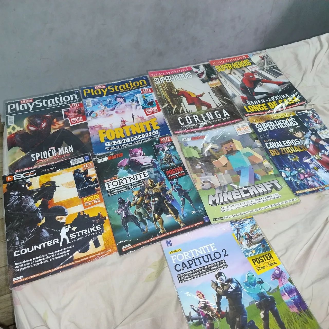 Revistas de vídeo game antigas + revistas Poster + revistas de heróis+ poster - Foto 2