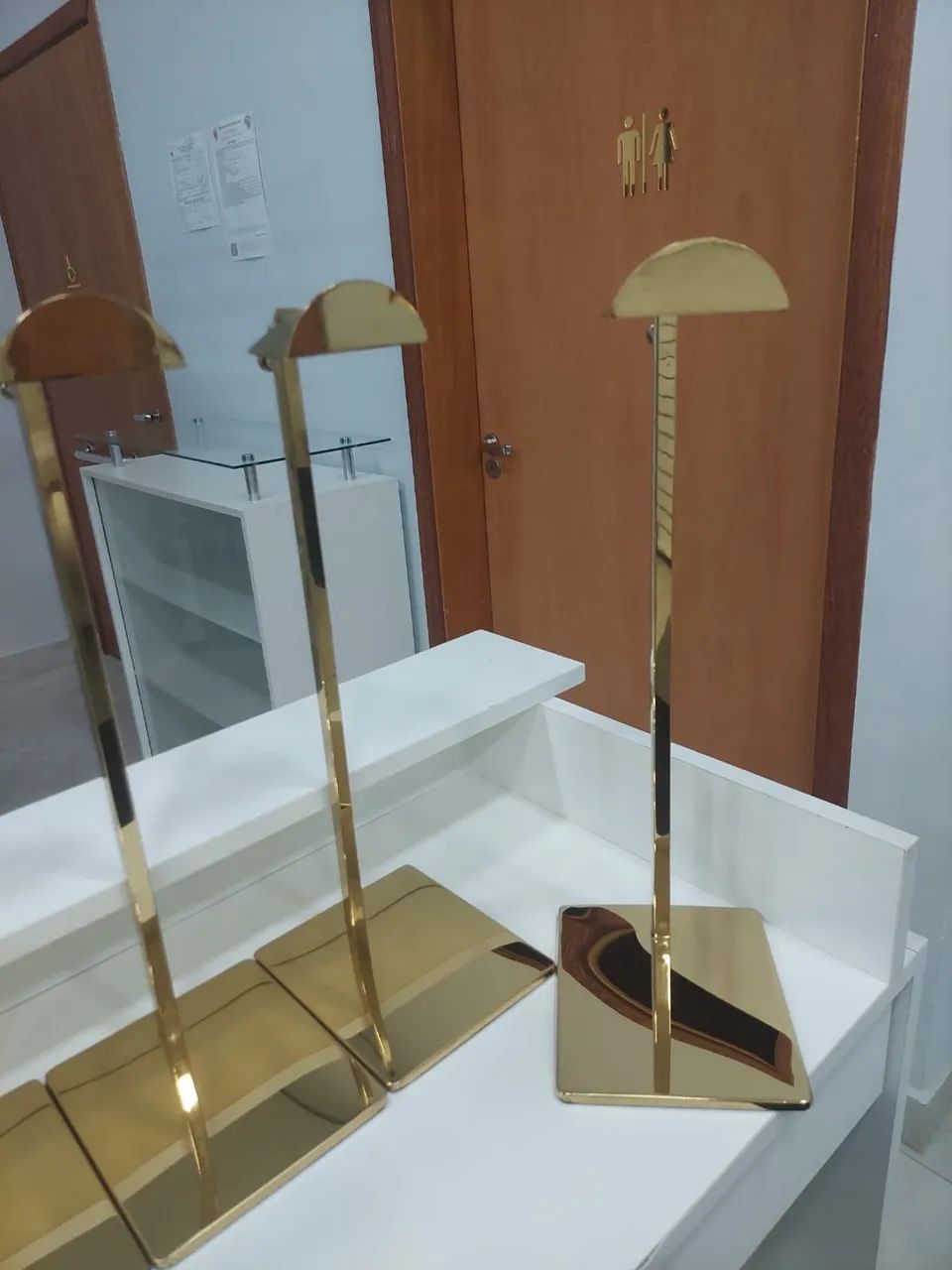 Suporte de metal dourado para bolsas  - Foto 5