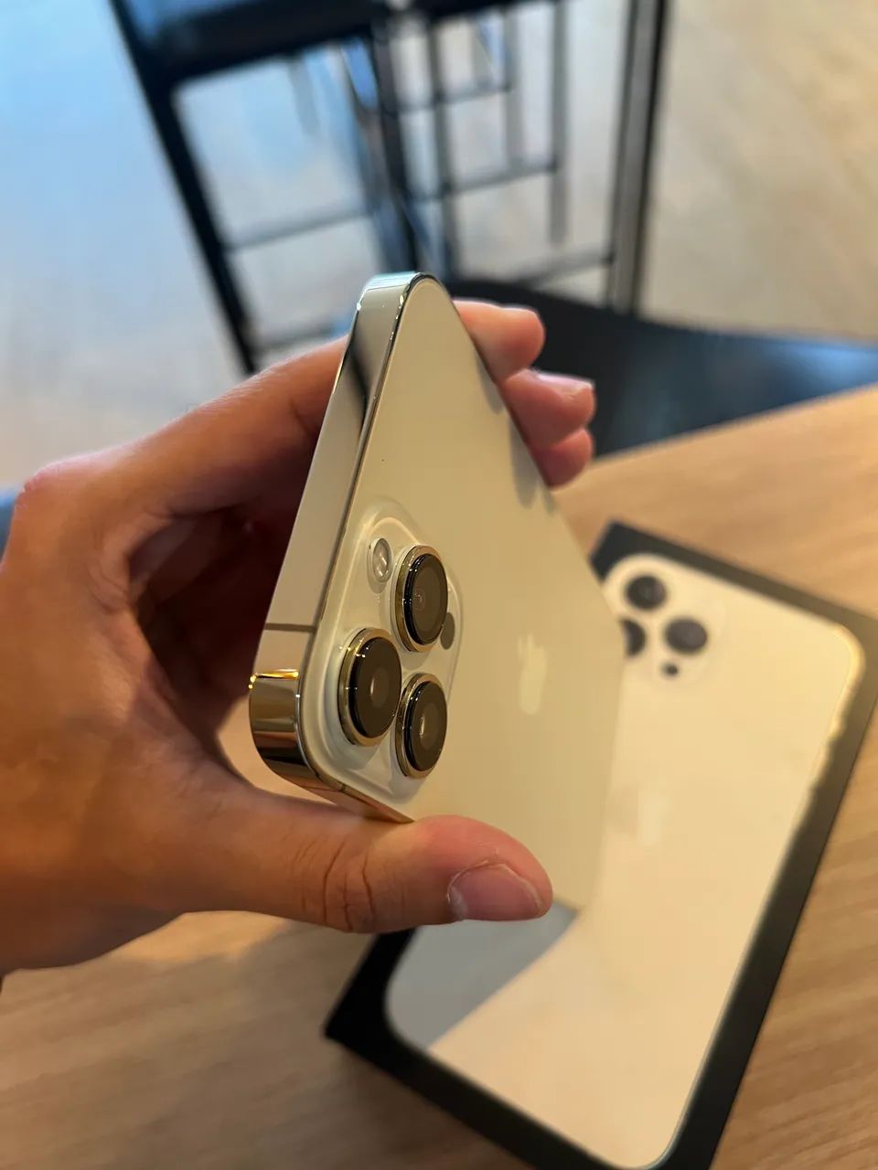 iPhone 13 Pro Max 256GB Dourado - Celulares e Smartphones