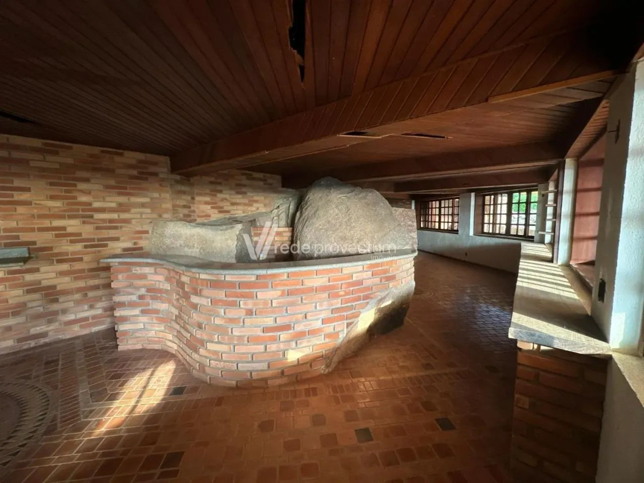 Prédio Comercial com 2.100m² de Área Construída e Vista Panorâmica  Vinhedo - Foto 9