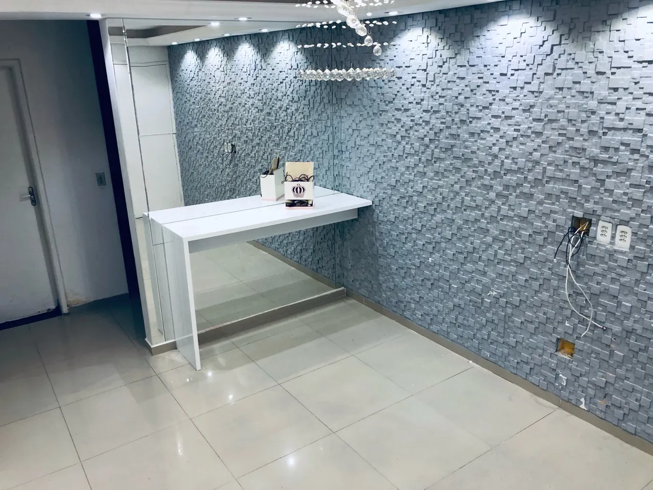 Alugo apartamento no Petrópolis II