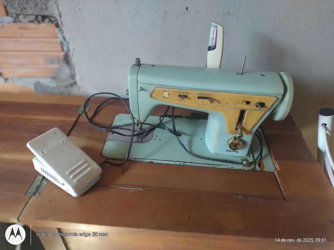 Máquina de costura  - Foto 4