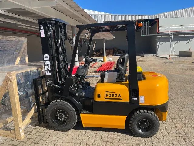 Empilhadeira Forza BR - FZ2535DXS - 2,5 TON - Duplex 3,50 Metros - Diesel