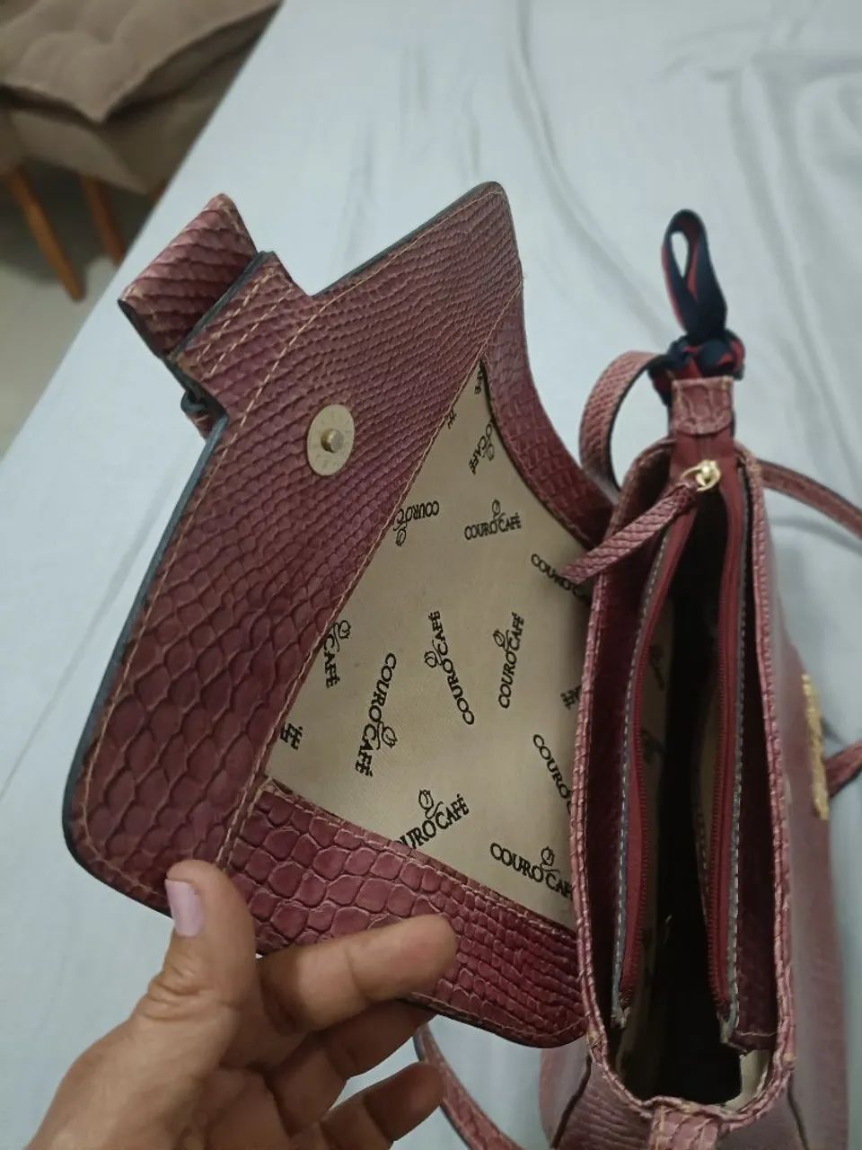 Bolsa Couro Café seminova - Foto 5