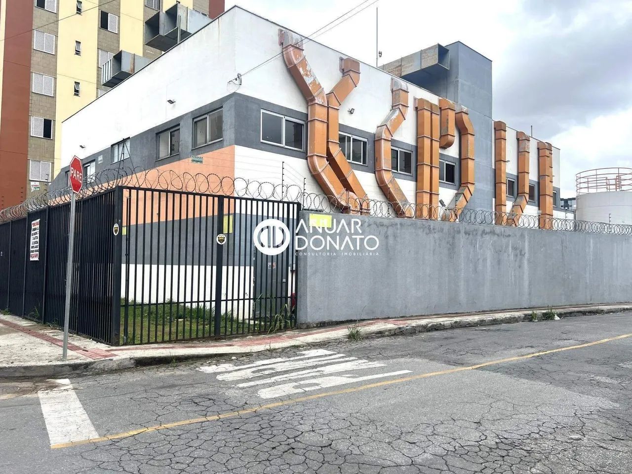 Santa Cruz - Prédio comercial à venda na Anuar Donato