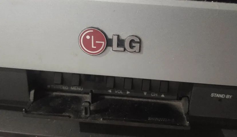 tv LG 29polegadas tela plana S-VIDEO (games, retro) - Foto 2