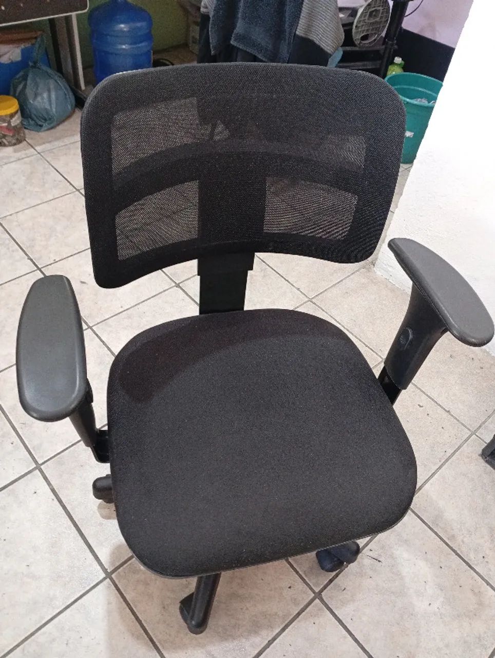 Cadeira Back System Executiva Encosto Tela Zip Frizokar Braço Preto Tecido. - Foto 3