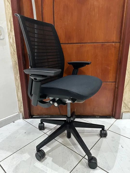 Cadeira  steelcase think v2 Entrega grátis sp capital  - Foto 4