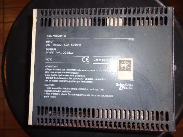 Modulo Telemecanique ABL 7REQ24100 Conservado - Foto 3