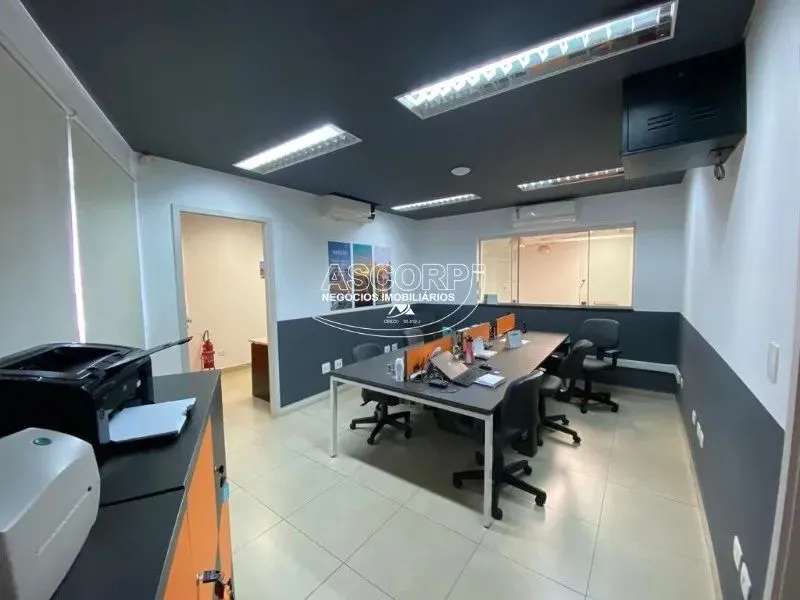 Salões comerciais para venda no Parque Conceição II.(Código SL00121)