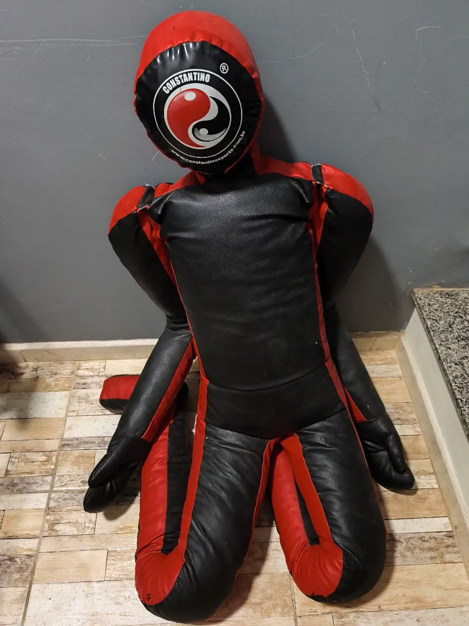 Manequim de treino para artes marciais