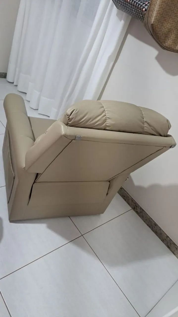 Poltrona reclinável confortável - Foto 4