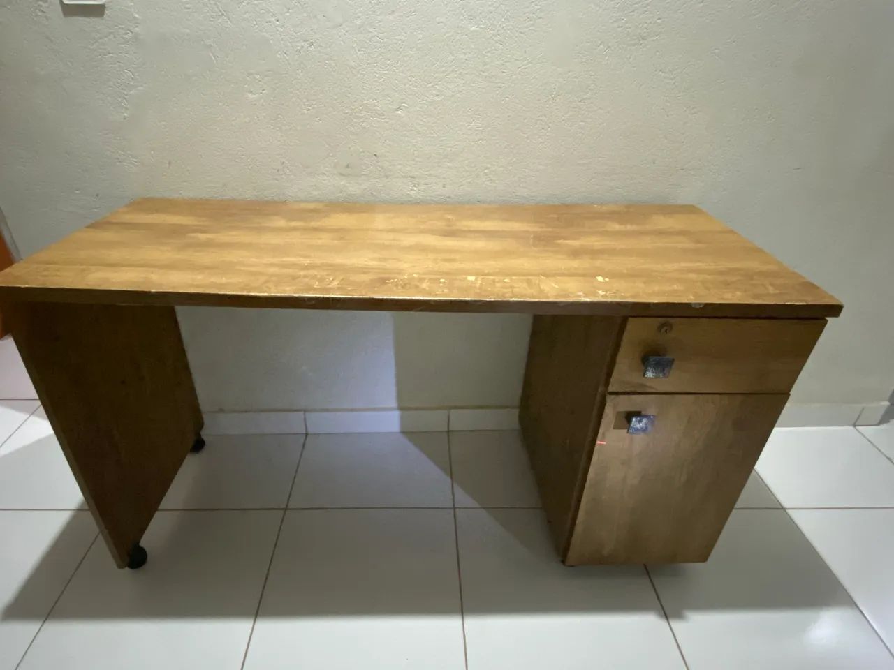 Mesa de escritório / escrivaninha 64728433585793124