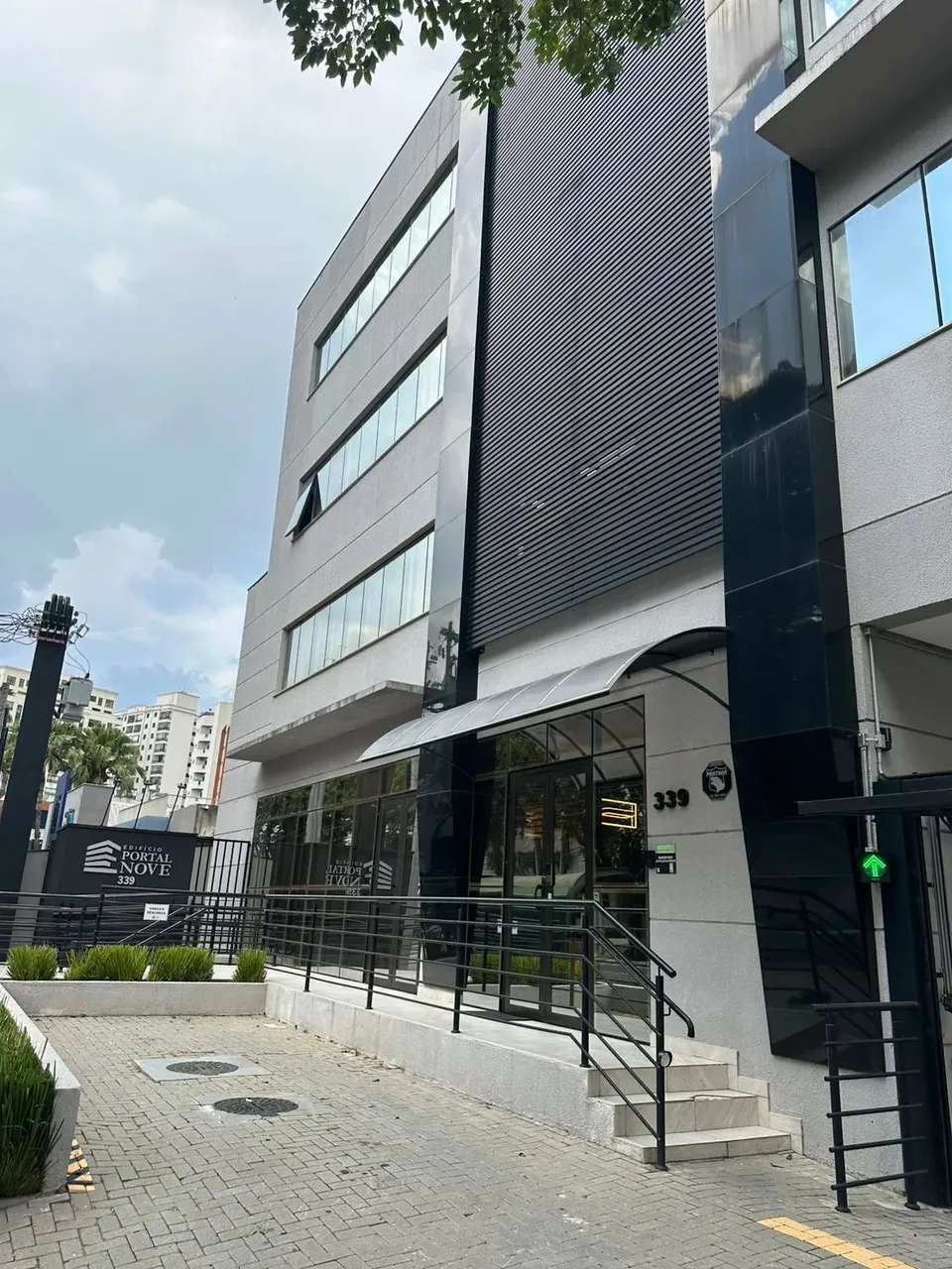 Maravilhosa sala comercial a venda no coração da 9 de Julho, 100 m² por R$ 850.000 - SJC