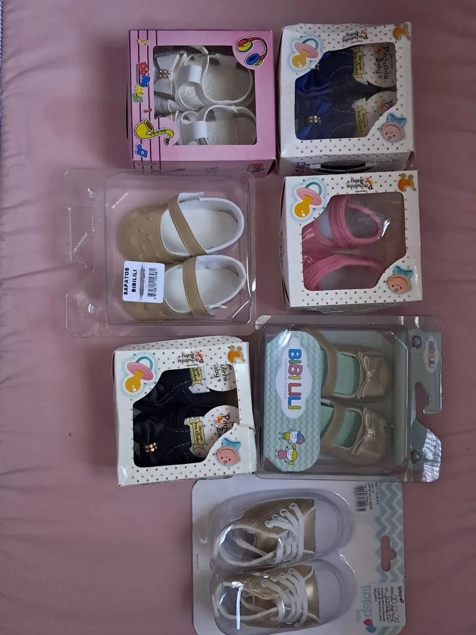 Kit com 7 pares de sapato - maioria novo