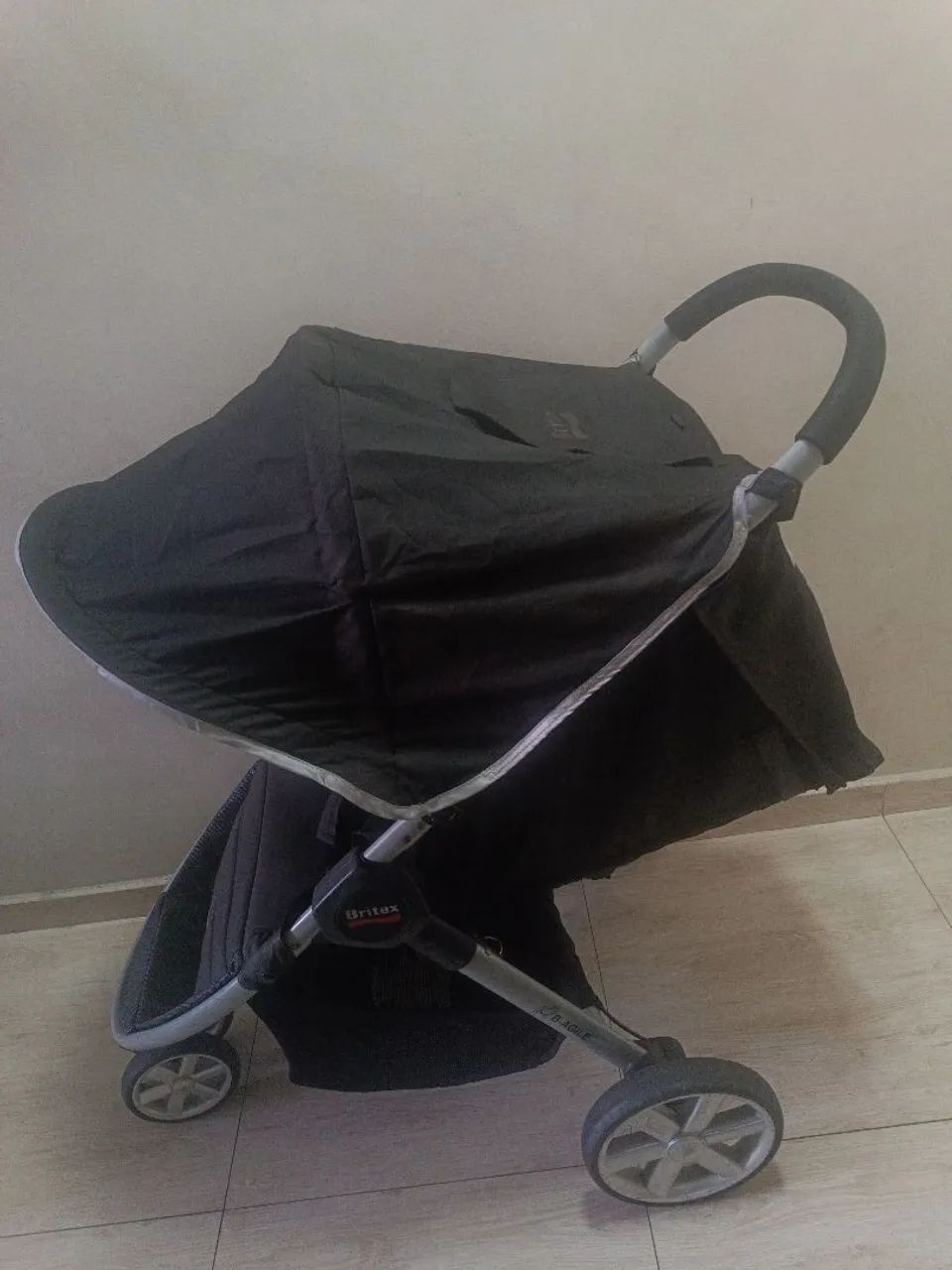 Carrinho de bebê Britax até 25kg Reclinável Higienizado 