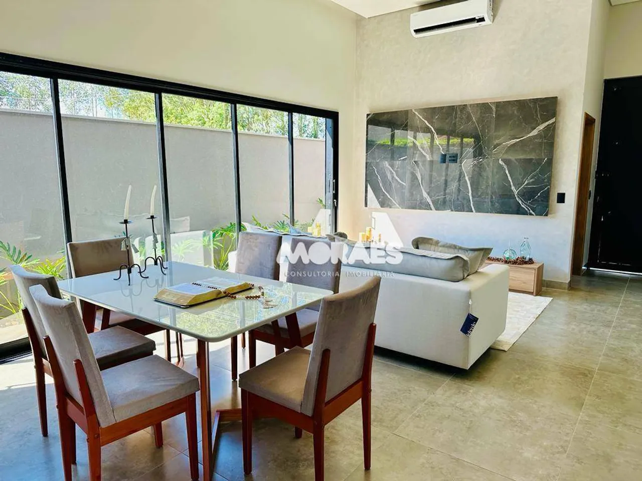 Casa Mobiliada em Condomínio Fechado com 3 suítes à venda, 192 m² por R$ 1.500.000 - Villa