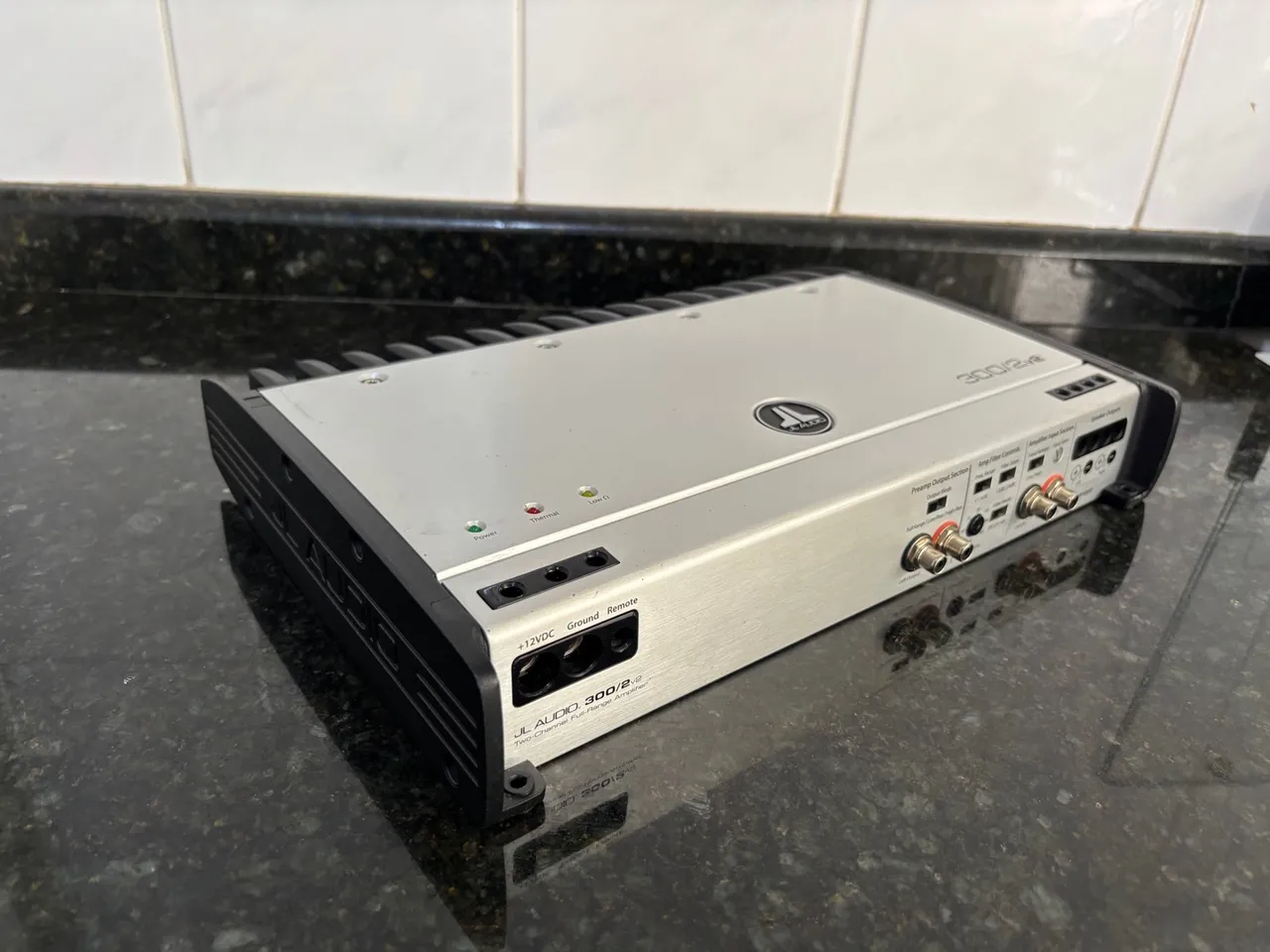 JL Audio Slash v2 Series 500/1v2 Mono subwoofer amplifier