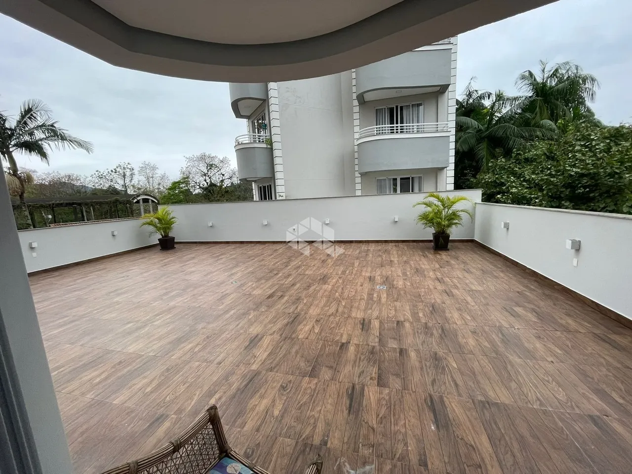 Apartamento com 03 quartos/dormitórios em Santo Amaro da Imperatriz- SC
