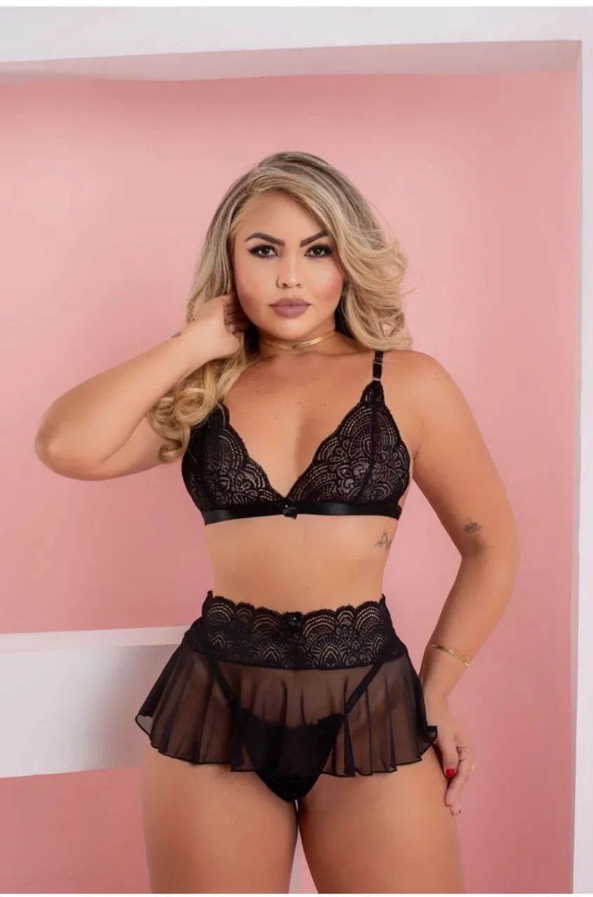 Lingerie Elegante em Renda Preta - Foto 3