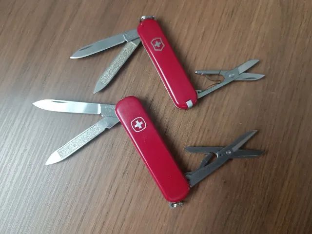Vt6541 - 2 Canivetes Suiços Originais - Esquire E Classic