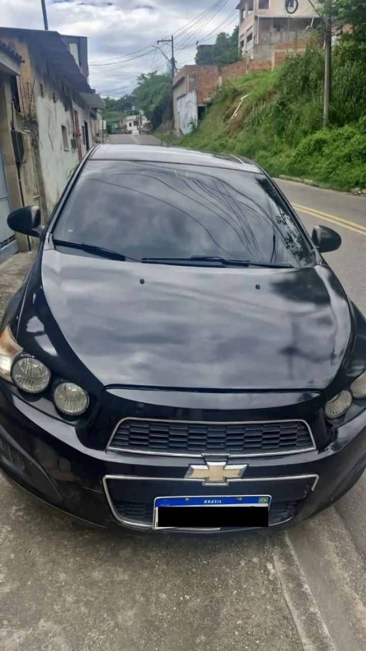 Vendo Sonic 2013 automático.
