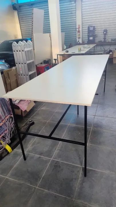 Mesa de MDF,  estrutura em Ferro - Foto 2