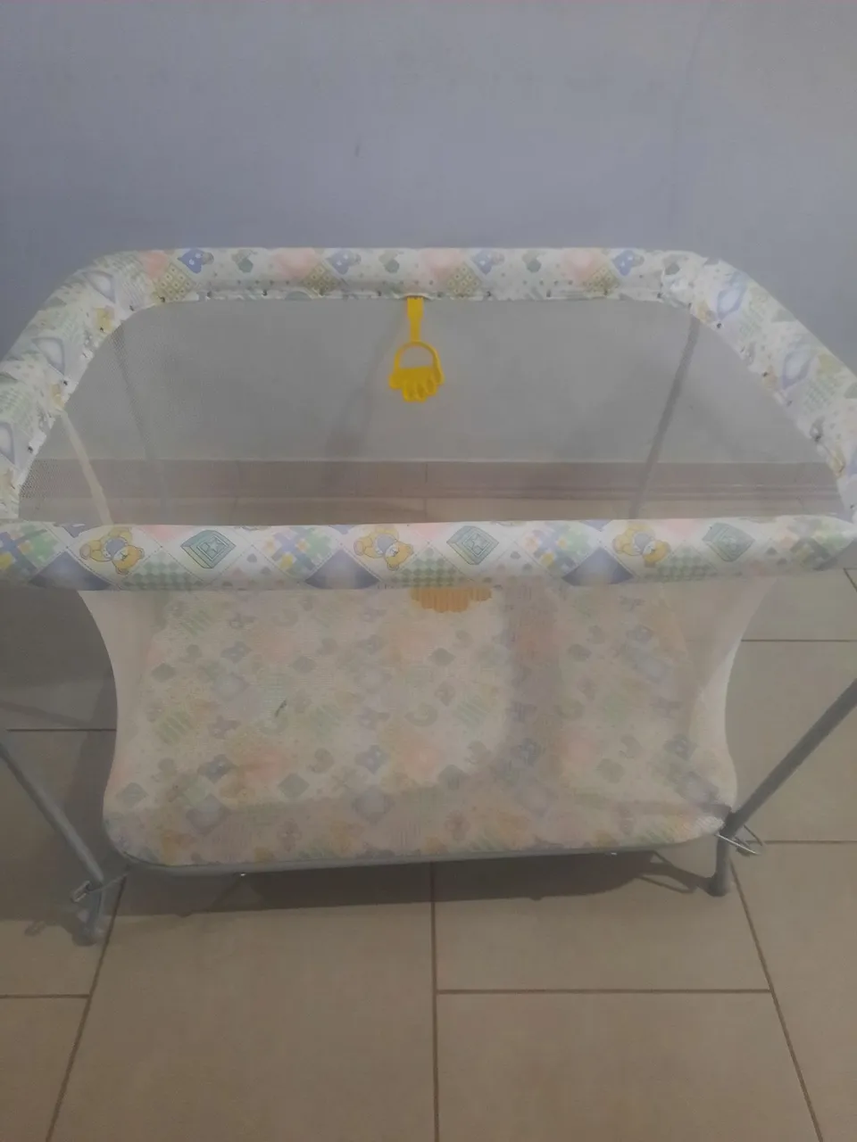 Vende-se chiqueiro ou cercadinho