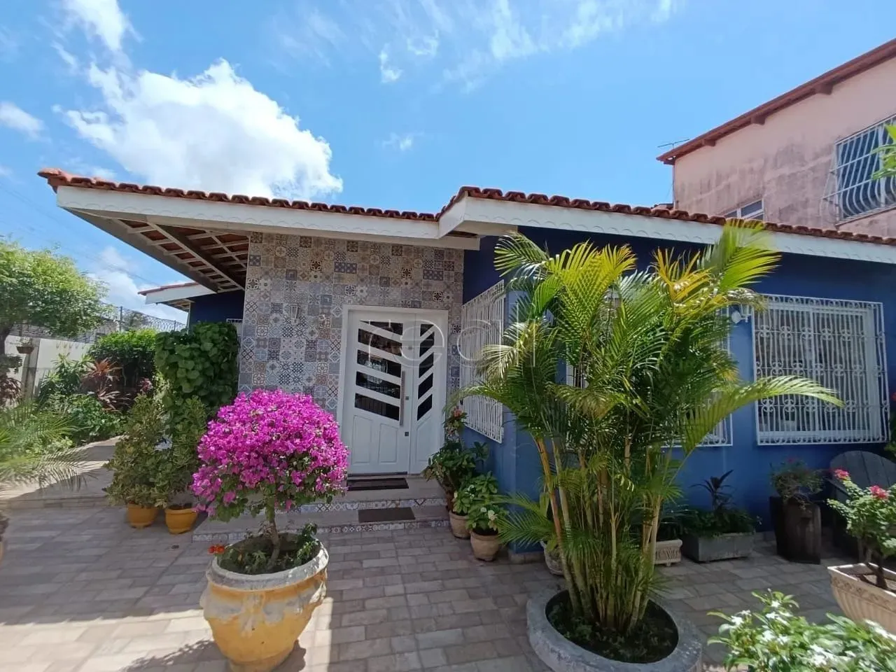 Casa Plana | Quintino Cunha | 180m² | 03 Suítes | 02 Vagas